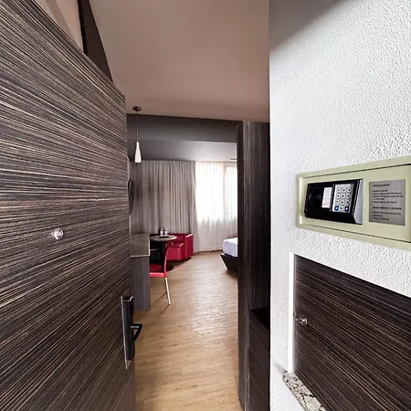 La Moraleja Love Hotel